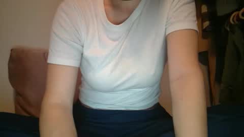 Snapshot of dghyfhjug chatting on 12/01/24, 09:59 Sammie online show from 12/01/24, 09:59