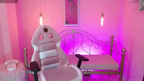 Snapshot of dhalton_x chatting on 02/07/26, 04:05 Dhalton online show from 02/07/26, 04:05