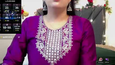 dharanisnisha online show from 04/17/26, 12:19