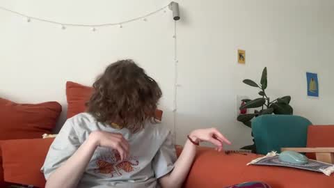 Di Alex online show from 04/16/26, 07:42