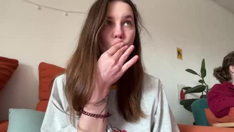 Di Alex online show from 04/25/26, 01:41