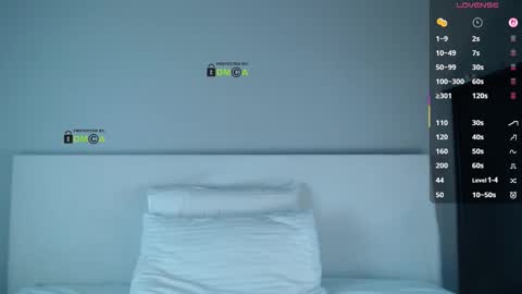 Snapshot of dia8 chatting on 12/19/25, 11:28 Dia online show from 12/19/25, 11:28