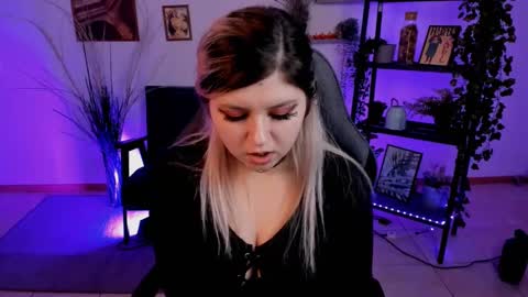 Dia online show from 02/26/25, 06:43