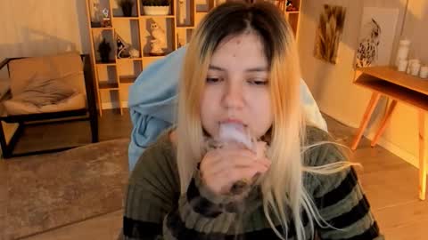 Dia online show from 10/26/25, 12:16