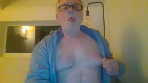 Snapshot of dial76 chatting on 01/28/25, 06:05 dial76 online show from 01/28/25, 06:05