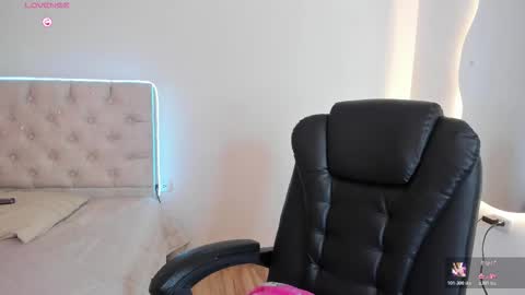 Diamond  online show from 02/18/26, 01:51