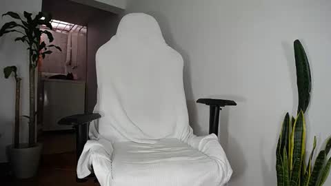 MaSSimo online show from 02/23/25, 07:49