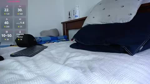 Snapshot of diamond_black00 chatting on 05/19/26, 01:56 MaSSimo online show from 05/19/26, 01:56
