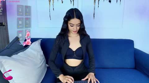 Camila and Megan online show from 09/18/25, 07:05