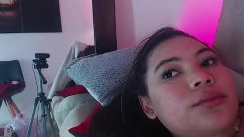 Snapshot of diamond_canela chatting on 02/26/25, 10:47 diamond_canela online show from 02/26/25, 10:47