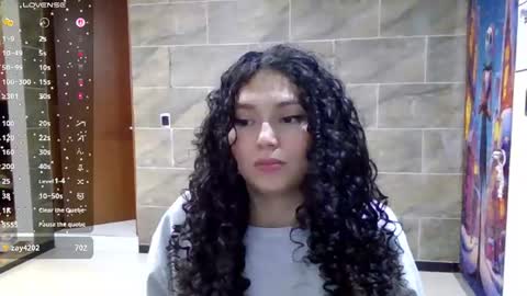 Snapshot of diamond_curls05 chatting on 07/28/26, 04:39 DiamondCurls online show from 07/28/26, 04:39