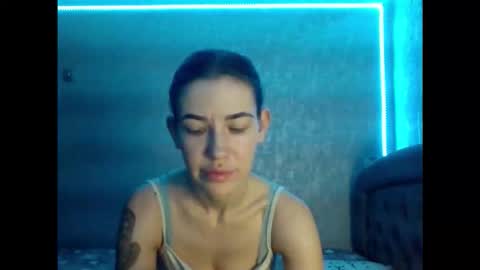 Diamond Dana online show from 12/03/25, 08:29