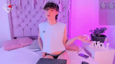 Diamond online show from 02/24/26, 03:37