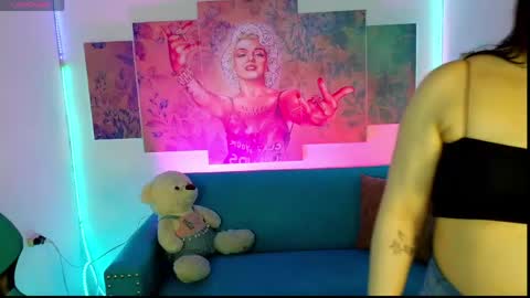 Snapshot of diamondfox_m chatting on 05/14/26, 11:33 Your Diamond online show from 05/14/26, 11:33