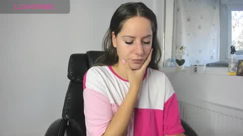 diamondkay_ online show from 10/29/25, 07:10