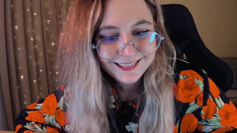 Diana online show from 01/07/25, 01:03