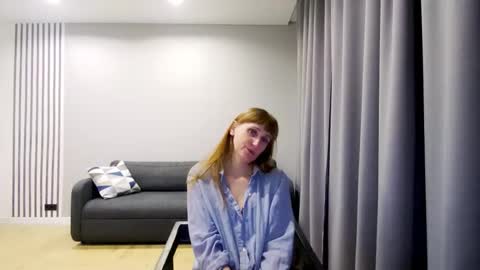 Snapshot of diana_meridor chatting on 12/09/24, 04:23 diana_meridor online show from 12/09/24, 04:23