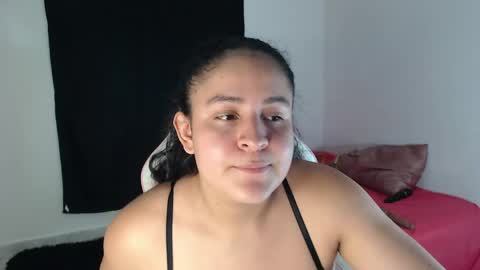 Snapshot of diana_muscle chatting on 06/05/26, 01:12 diana online show from 06/05/26, 01:12