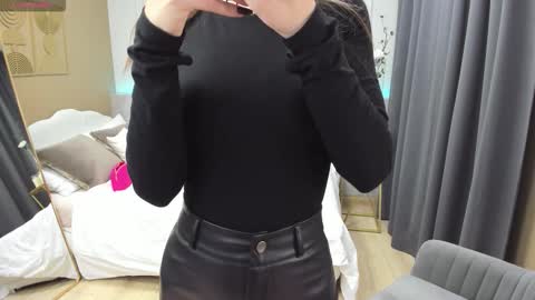 Diana online show from 11/16/25, 05:35