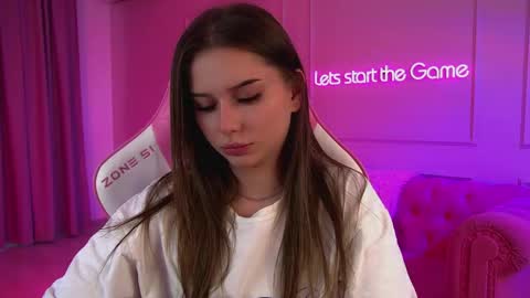 Snapshot of dianabecker chatting on 05/02/26, 06:40 Diana online show from 05/02/26, 06:40