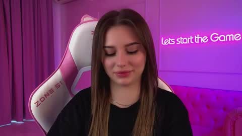 Snapshot of dianabecker chatting on 05/16/26, 06:32 Diana online show from 05/16/26, 06:32