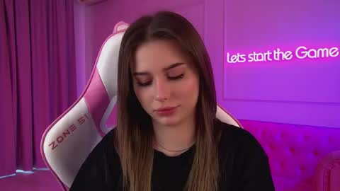 Snapshot of dianabecker chatting on 05/16/26, 06:54 Diana online show from 05/16/26, 06:54