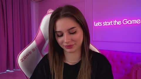 Snapshot of dianabecker chatting on 05/16/26, 07:05 Diana online show from 05/16/26, 07:05