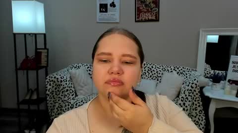 Diana online show from 05/17/26, 05:31