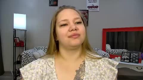 Snapshot of dianakristol chatting on 06/23/26, 06:22 Diana online show from 06/23/26, 06:22