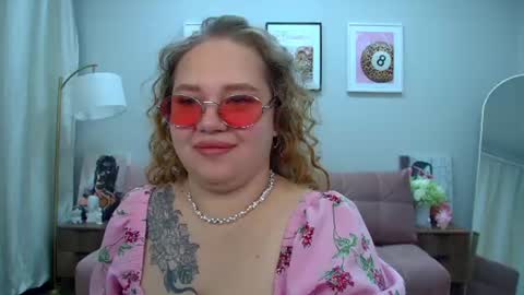 Snapshot of dianakristol chatting on 06/27/26, 06:35 Diana online show from 06/27/26, 06:35