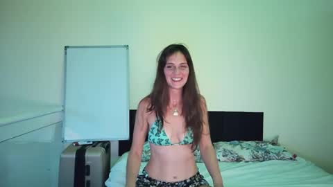 Snapshot of dianalove34 chatting on 07/19/26, 07:28 dianalove34 online show from 07/19/26, 07:28