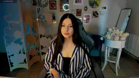Snapshot of dianarayy chatting on 06/29/26, 05:03 Diana online show from 06/29/26, 05:03