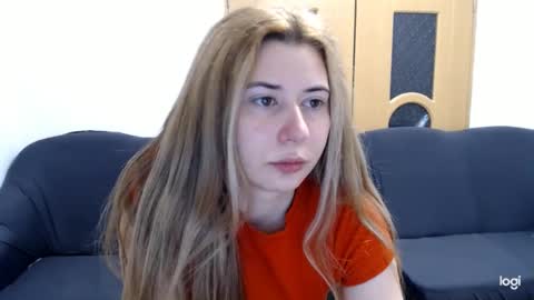 Snapshot of dianasmiey7 chatting on 01/10/25, 09:10 dianasmiey7 online show from 01/10/25, 09:10