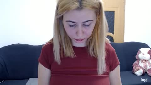 Snapshot of dianasmiey7 chatting on 02/12/25, 05:58 dianasmiey7 online show from 02/12/25, 05:58
