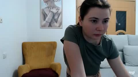 dianasmiey7 online show from 03/19/26, 09:35