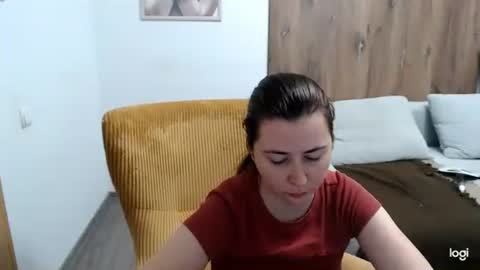 Snapshot of dianasmiey7 chatting on 05/16/26, 10:58 dianasmiey7 online show from 05/16/26, 10:58