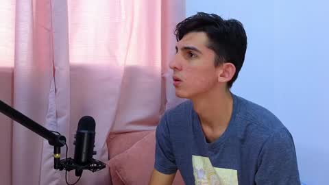 Ana  Leo online show from 01/29/25, 11:41