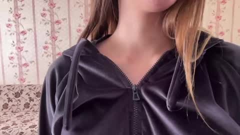 Anna online show from 04/29/26, 06:17