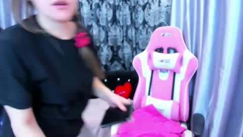 Dianna online show from 09/17/25, 04:14