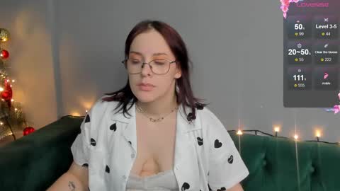 Dianne online show from 12/24/24, 10:01