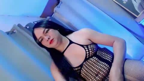 Snapshot of dianne_horny chatting on 02/13/26, 04:08 Dianne online show from 02/13/26, 04:08