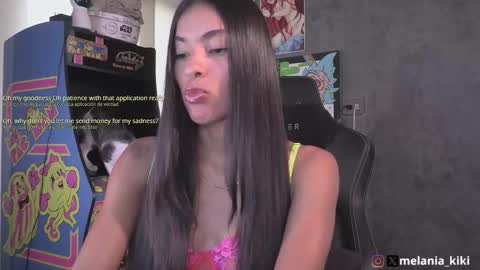 Melania   -    online show from 10/08/25, 09:12