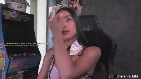 Melania   -    online show from 11/18/25, 08:35