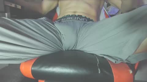 Dick And Muscle online show from 09/17/25, 01:40