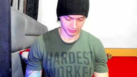 Snapshot of dick_demon_1 chatting on 02/01/25, 02:37 jhon online show from 02/01/25, 02:37