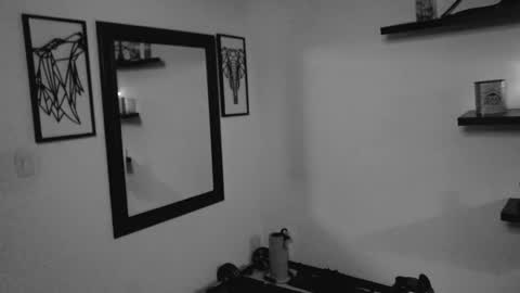 Snapshot of dickdamian_ chatting on 12/23/24, 06:27 Damin online show from 12/23/24, 06:27