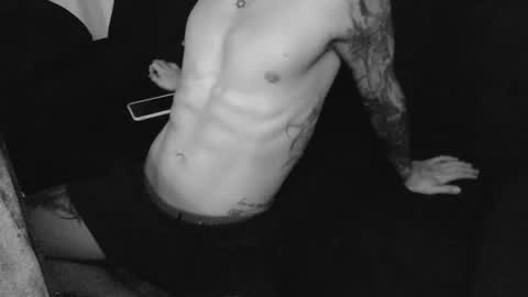 Snapshot of dickdamian_ chatting on 01/19/25, 07:26 Damin online show from 01/19/25, 07:26