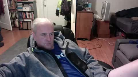 Snapshot of dickflasher5 chatting on 01/05/25, 06:13 Richard Fleischer online show from 01/05/25, 06:13