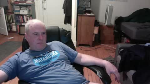 Snapshot of dickflasher5 chatting on 03/03/25, 04:14 Richard Fleischer online show from 03/03/25, 04:14