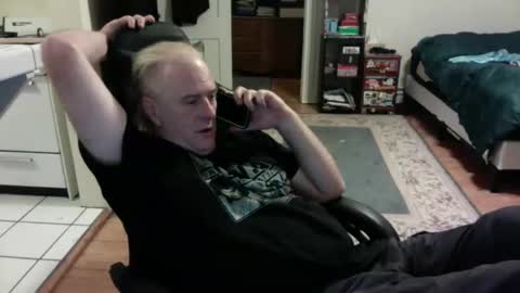 Snapshot of dickflasher5 chatting on 11/18/25, 03:56 Richard Fleischer online show from 11/18/25, 03:56